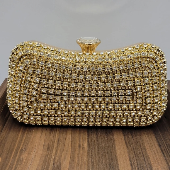 New clutch - Picture 1 of 3